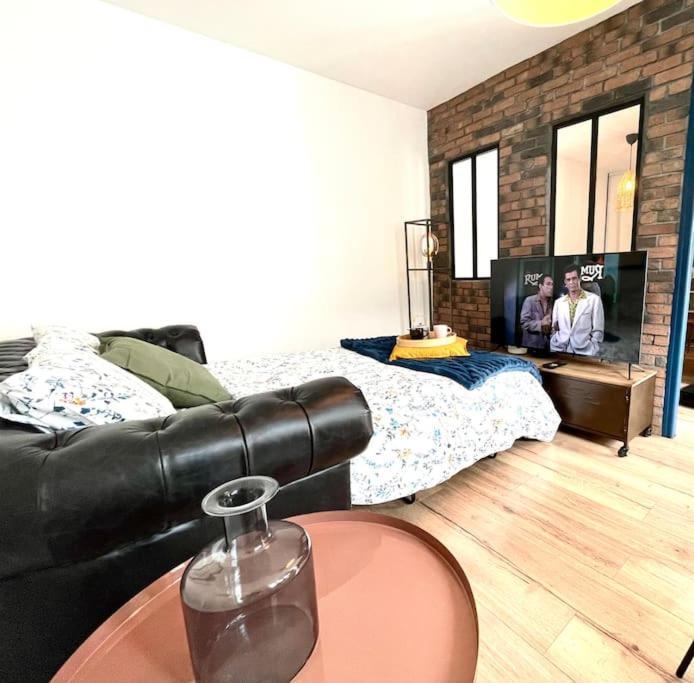 Le Charly - Magnifique Appartement Hypercentre Pau Exterior foto